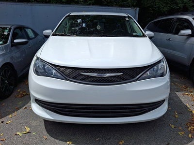 2020 Chrysler Voyager L