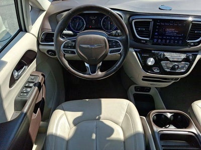 2017 Chrysler Pacifica Touring L