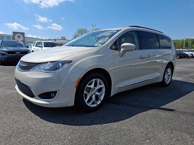 2017 Chrysler Pacifica Touring L