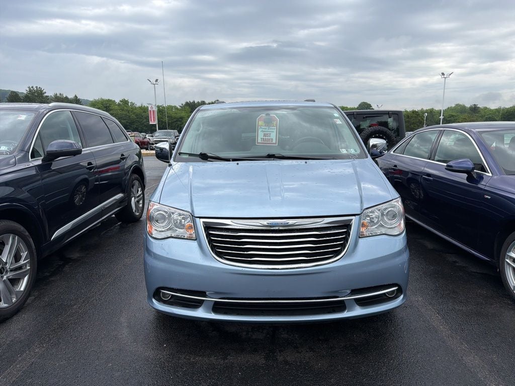 2012 Chrysler Town & Country Limited