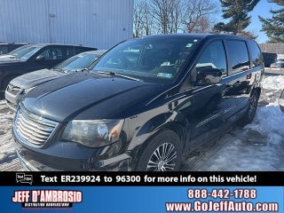 2014 Chrysler Town &amp; Country S