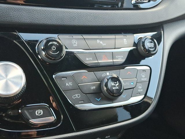 2020 Chrysler Pacifica Launch Edition