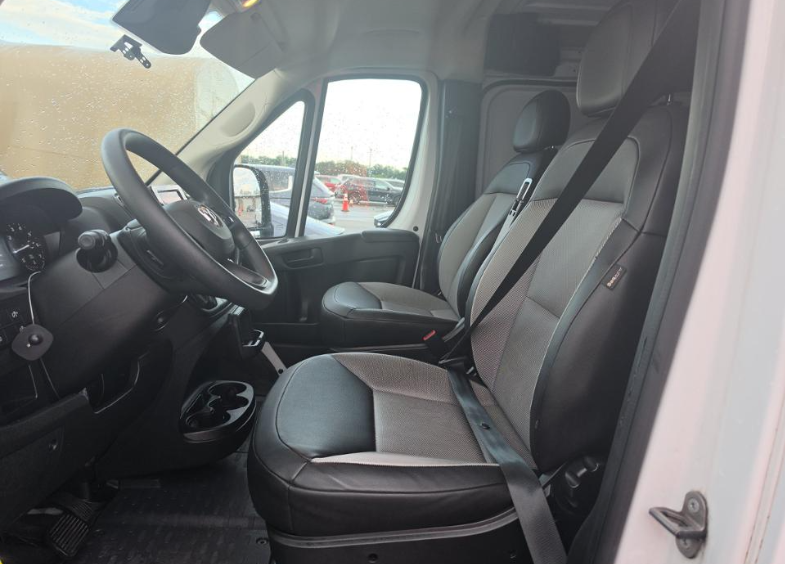 2025 RAM ProMaster 2500 Base