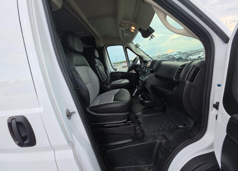 2025 RAM ProMaster 2500 Base