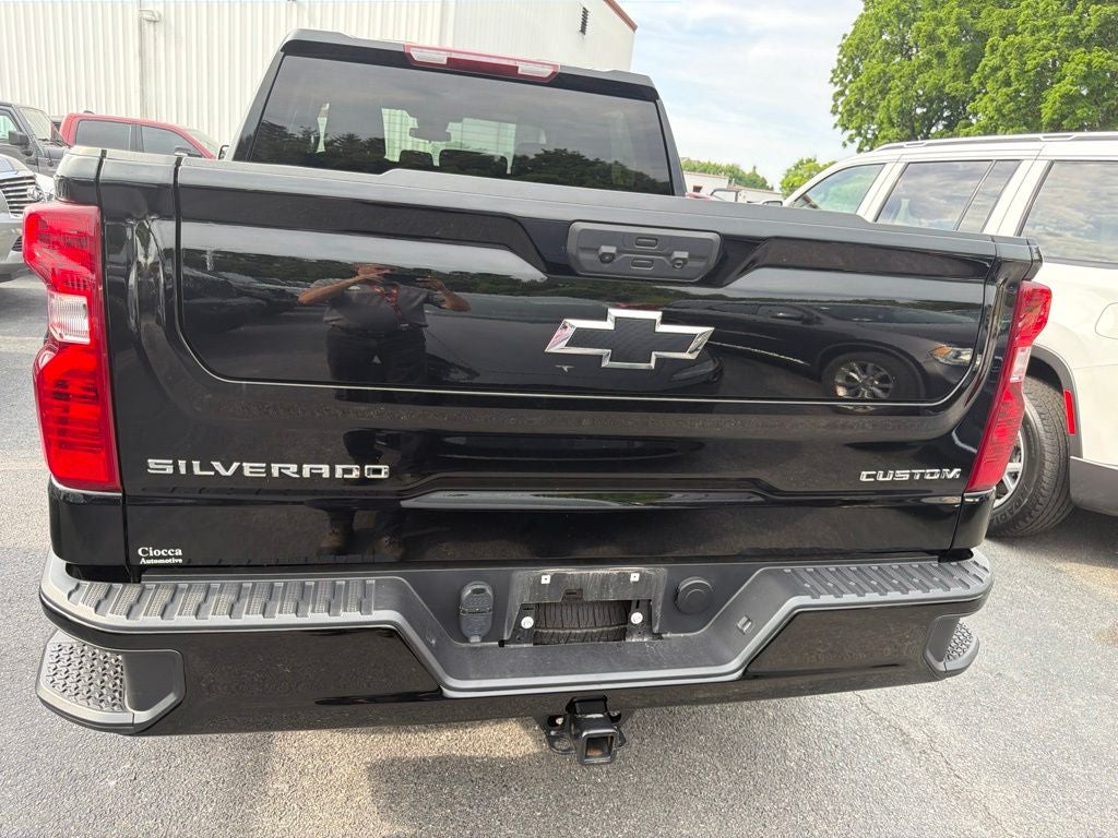 2024 Chevrolet Silverado 1500 Custom
