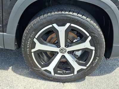 2025 Volkswagen Taos 1.5T SEL