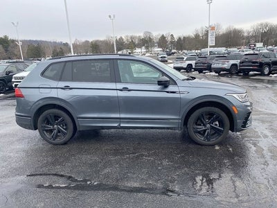 2024 Volkswagen Tiguan 2.0T SE R-Line Black