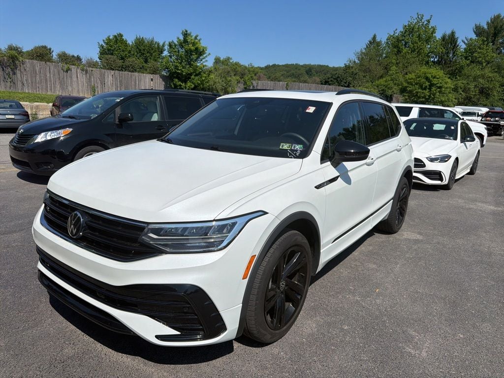 2023 Volkswagen Tiguan 2.0T SE R-Line Black