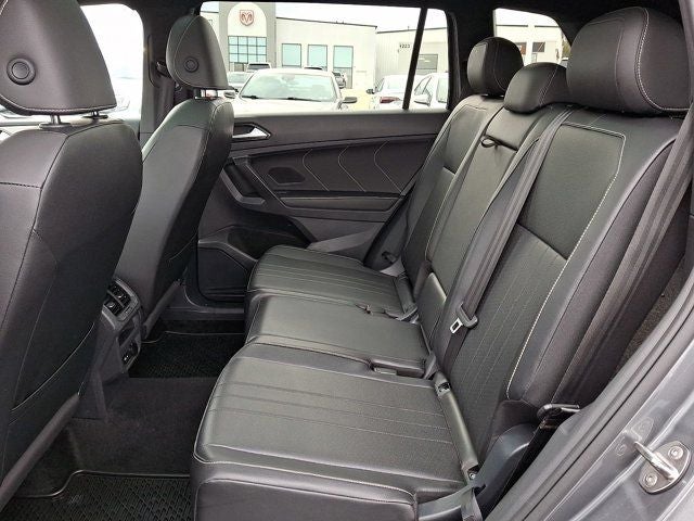 2024 Volkswagen Tiguan 2.0T SE R-Line Black