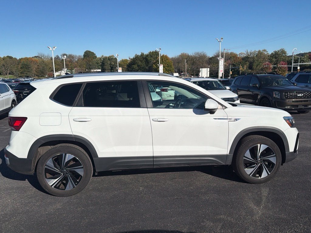 2024 Volkswagen Taos 1.5T SE