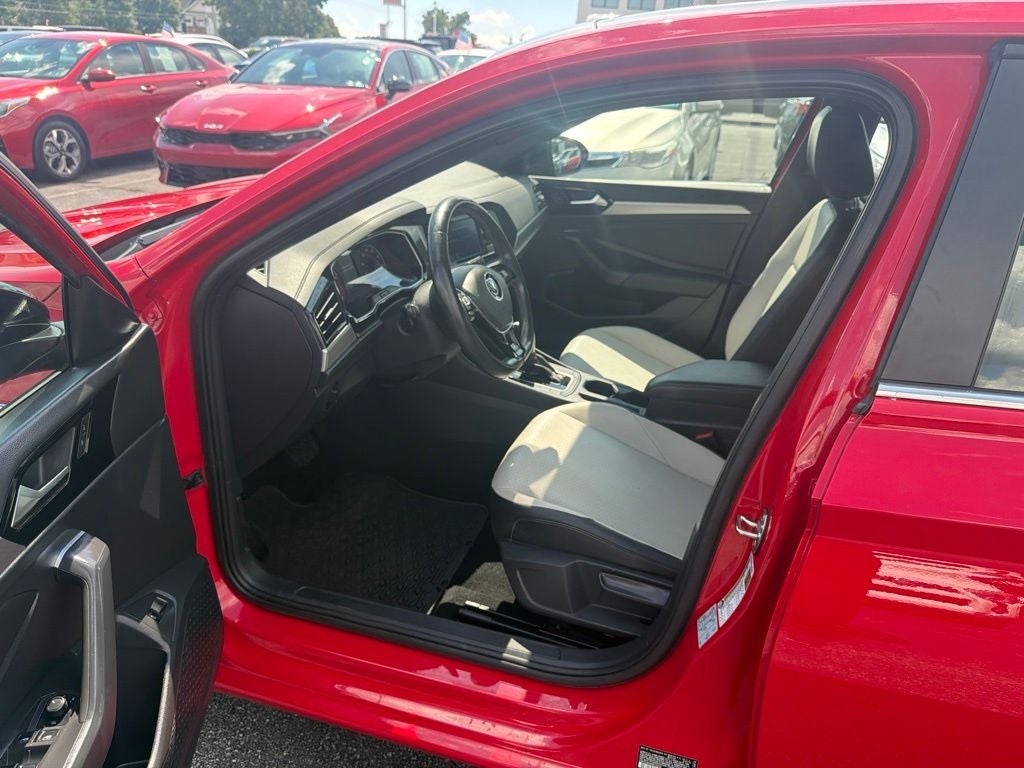 2019 Volkswagen Jetta R-Line