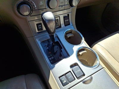 2013 Toyota Highlander SE
