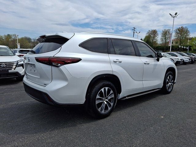 2024 Toyota Highlander XLE