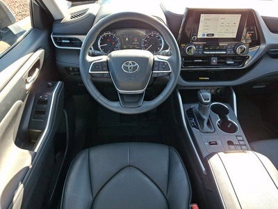 2023 Toyota Highlander XLE