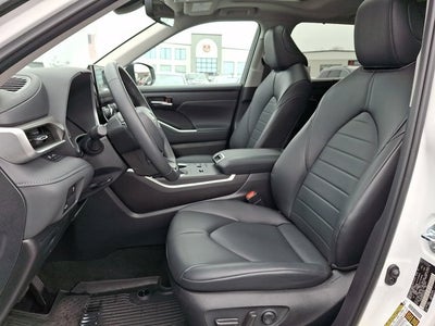 2024 Toyota Highlander XLE