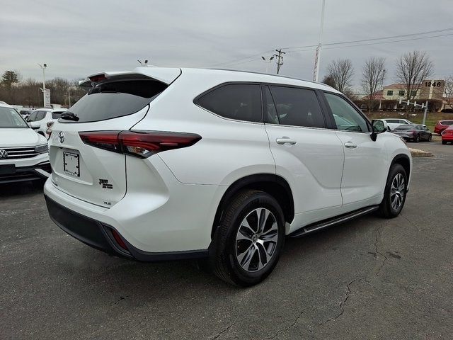 2024 Toyota Highlander XLE