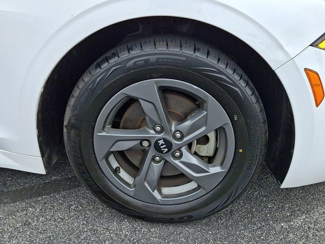 2021 Kia K5 LXS