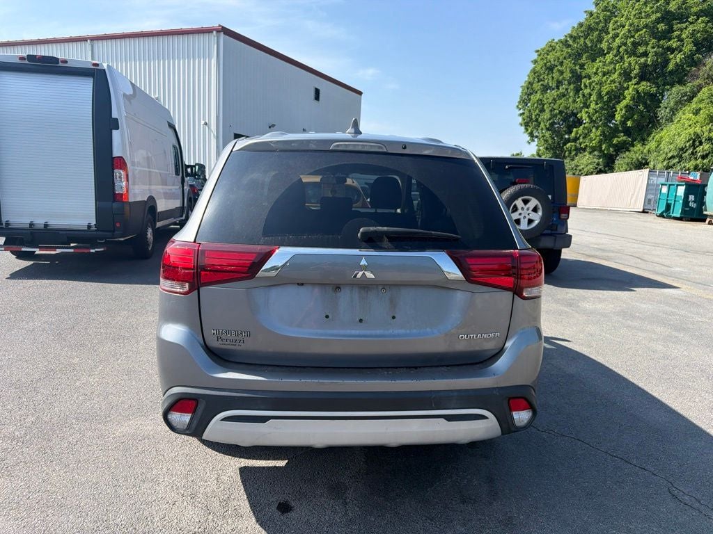 2019 Mitsubishi Outlander ES