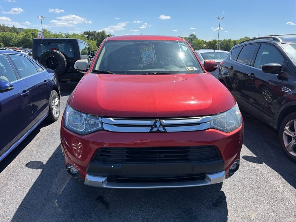 Used 2015 Mitsubishi Outlander SE with VIN JA4AZ3A32FZ003503 for sale in Downingtown, PA