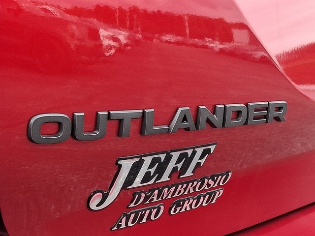 2026 Mitsubishi Outlander SE