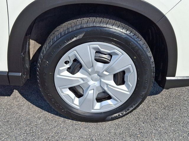 2023 Subaru Forester Base