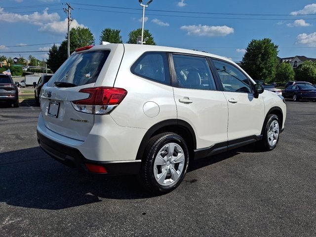 2023 Subaru Forester Base