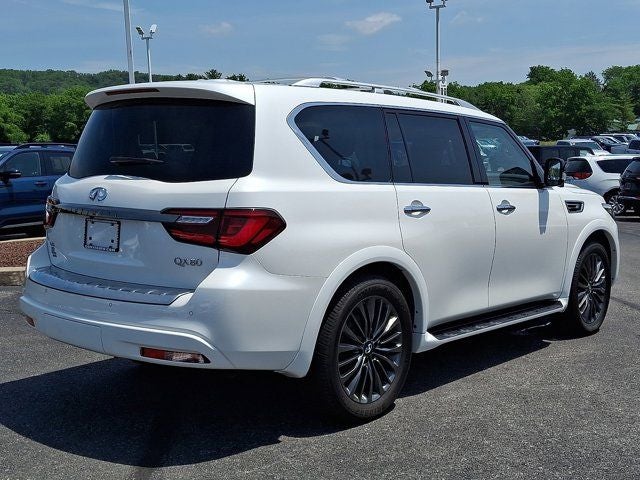 2023 INFINITI QX80 Premium Select