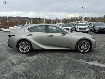 2023 Lexus IS 300