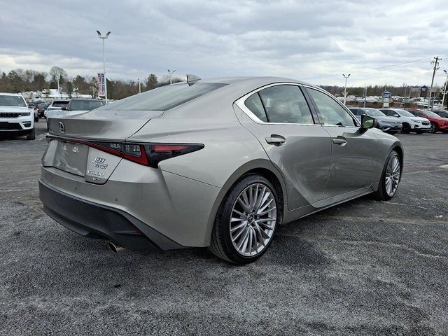 2023 Lexus IS 300