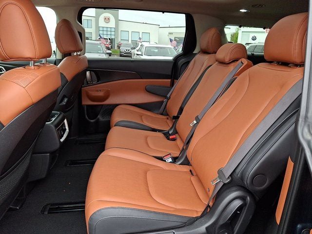 2025 Kia Carnival SX