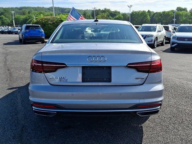 2022 Audi A4 40 Premium quattro
