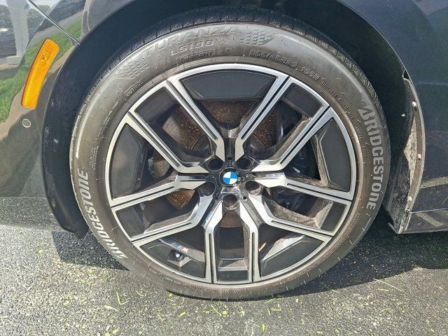 2023 BMW 7 Series 760i xDrive