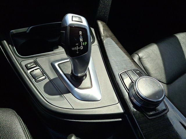 2018 BMW 3 Series 320i xDrive