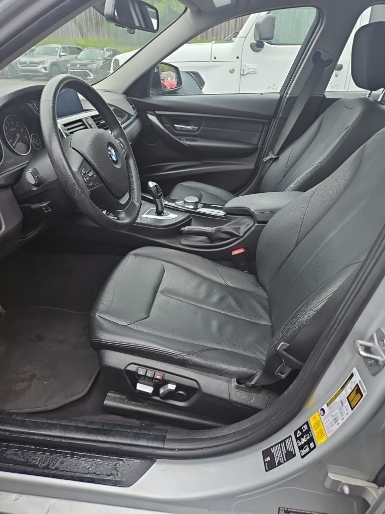 2018 BMW 3 Series 320i xDrive