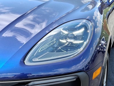 2024 Porsche Macan Base