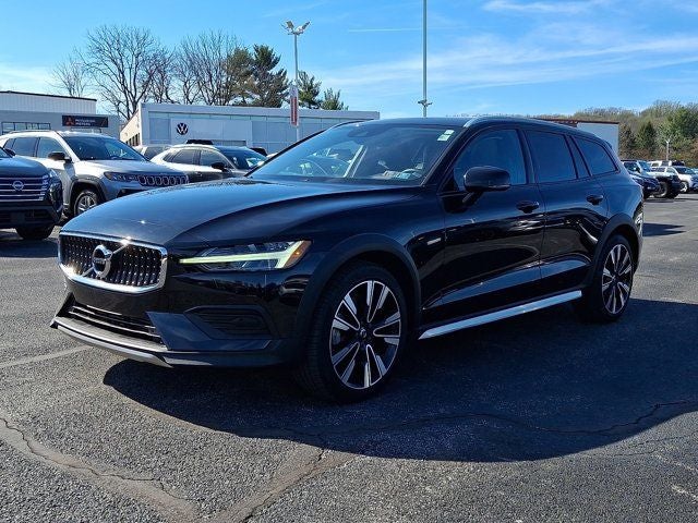 2020 Volvo V60 Cross Country T5