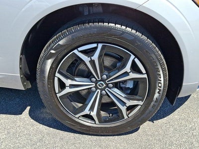 2022 Volvo XC60 B5 Momentum