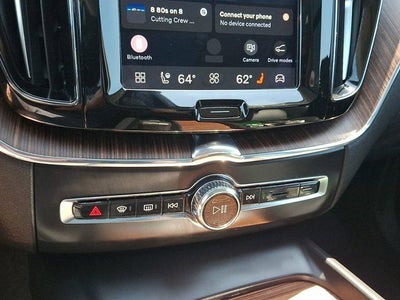 2022 Volvo XC60 B5 Momentum
