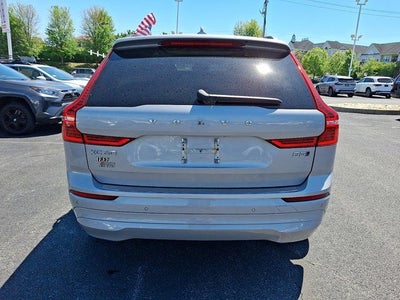 2022 Volvo XC60 B5 Momentum