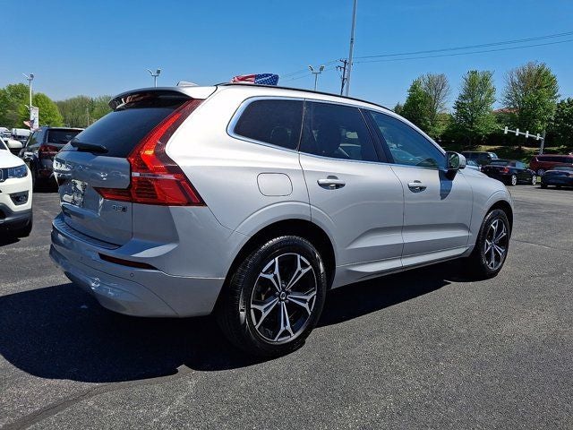 2022 Volvo XC60 B5 Momentum