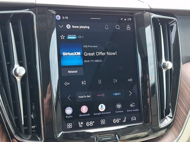 2022 Volvo XC60 B5 Momentum