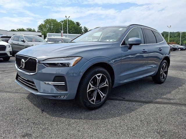 2022 Volvo XC60 B5 Momentum