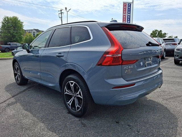 2022 Volvo XC60 B5 Momentum