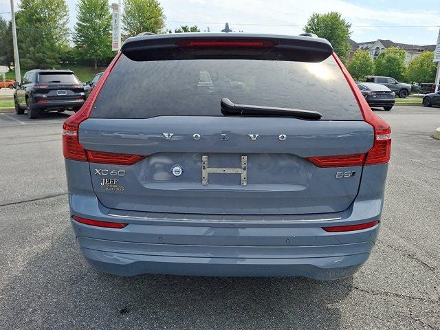2022 Volvo XC60 B5 Momentum