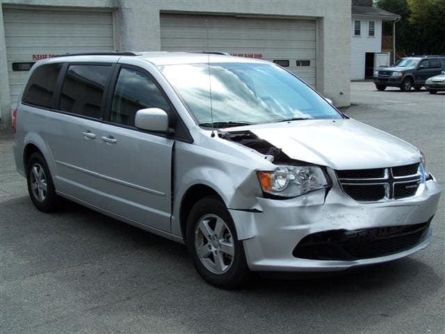 Jeff D'Ambrosio Chrysler Jeep Dodge in Downingtown PA Collision Center